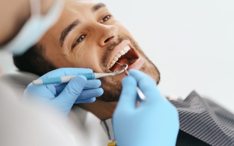 how to handle the top 5 dental emergencies